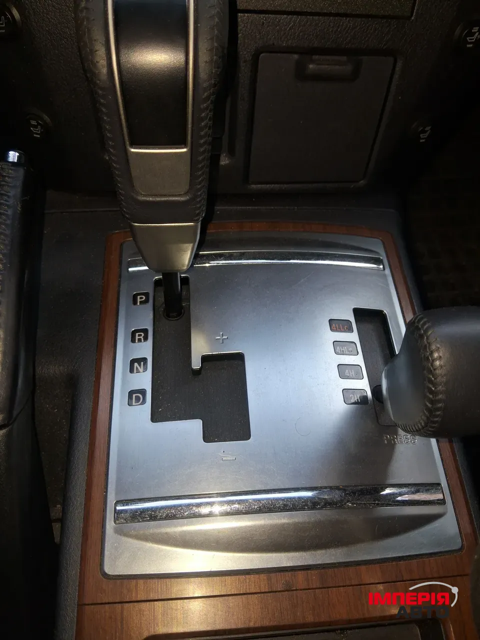 Mitsubishi Pajero - фото 11