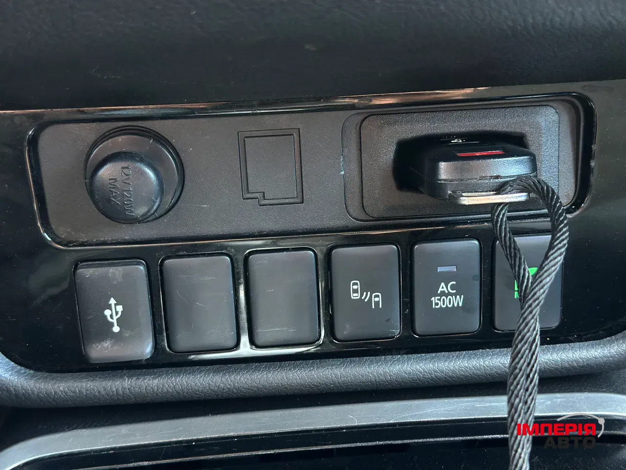 Mitsubishi Outlander - фото 42