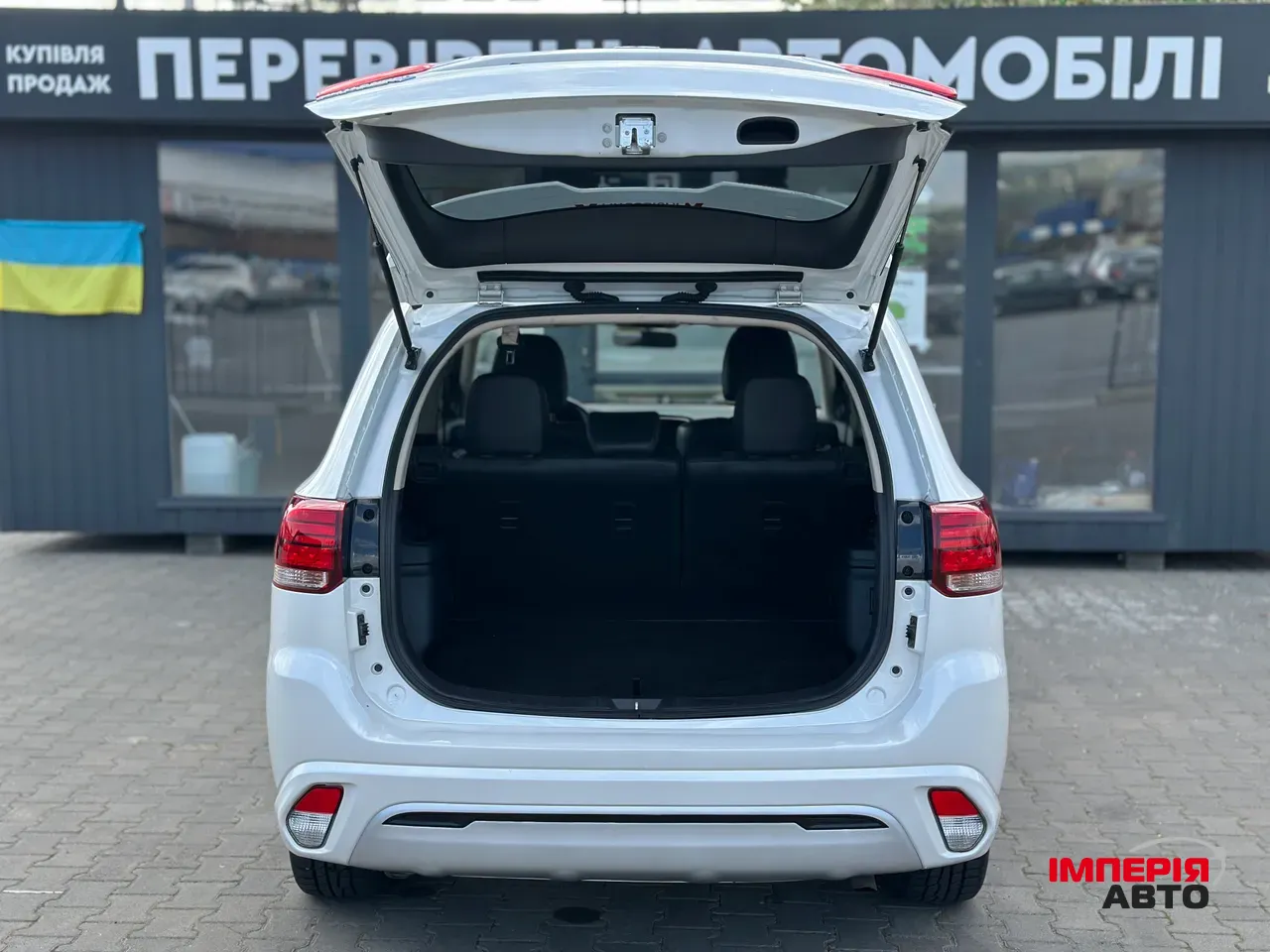 Mitsubishi Outlander - фото 21