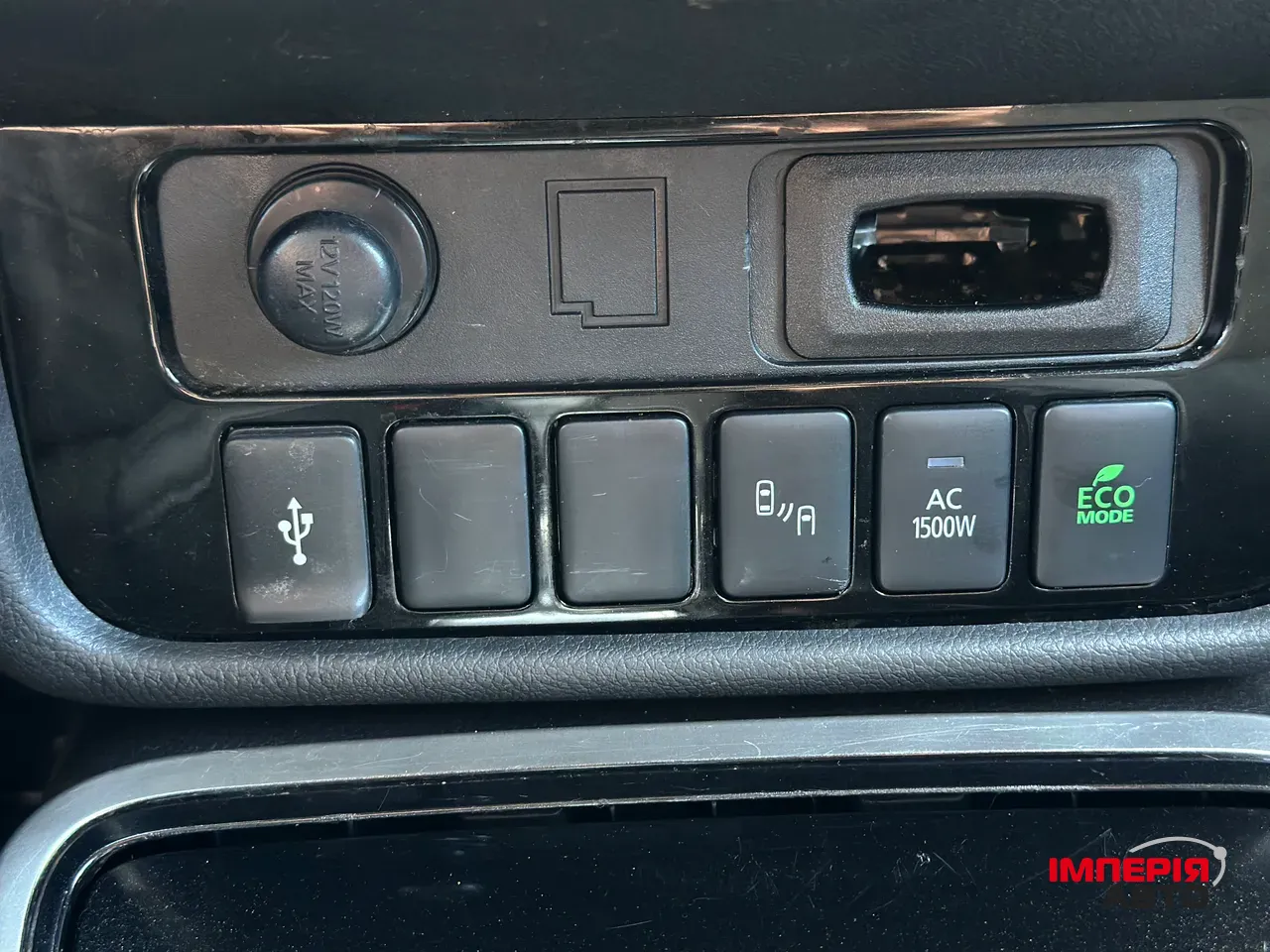 Mitsubishi Outlander - фото 41