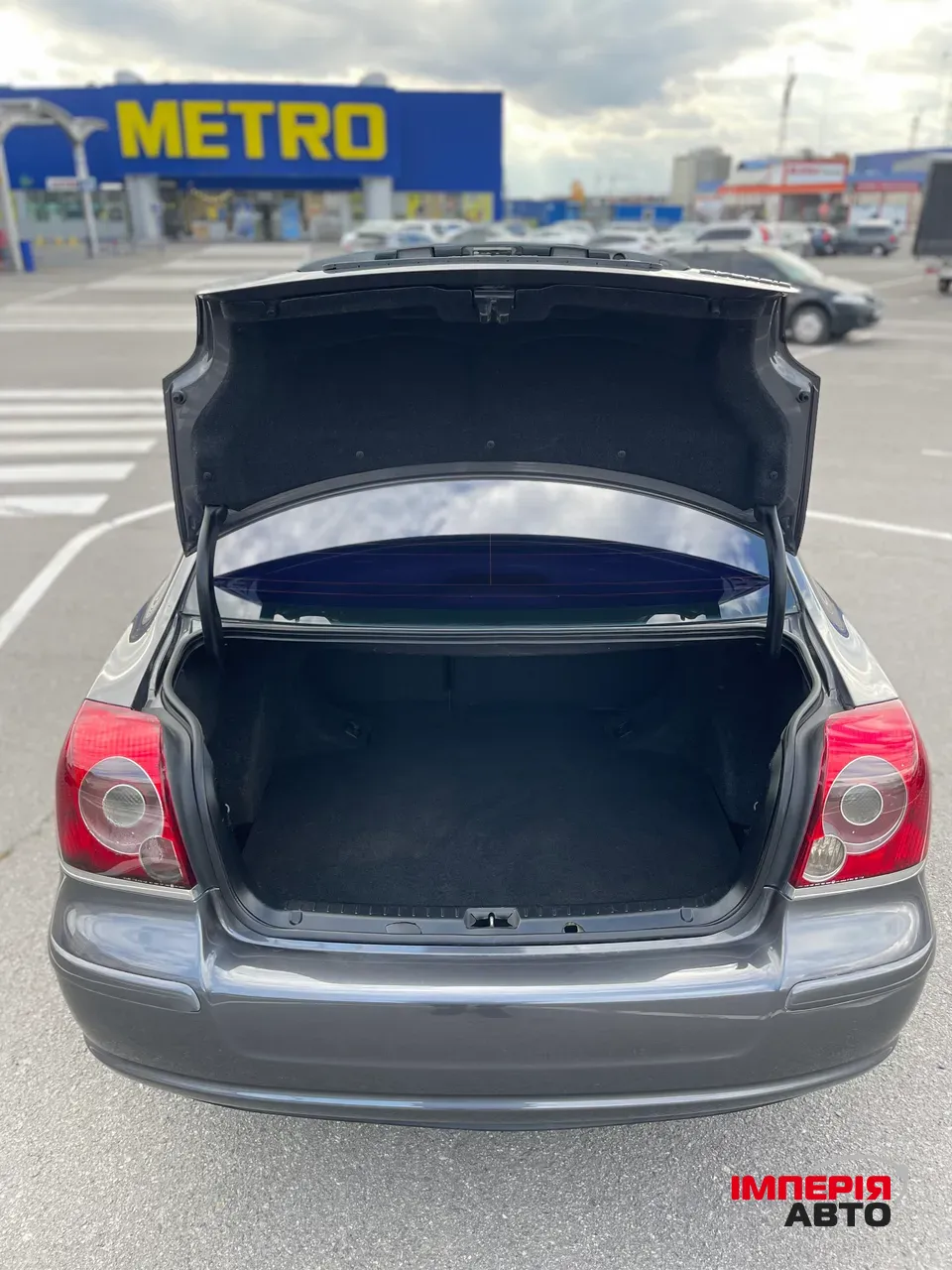 Toyota Avensis - фото 17