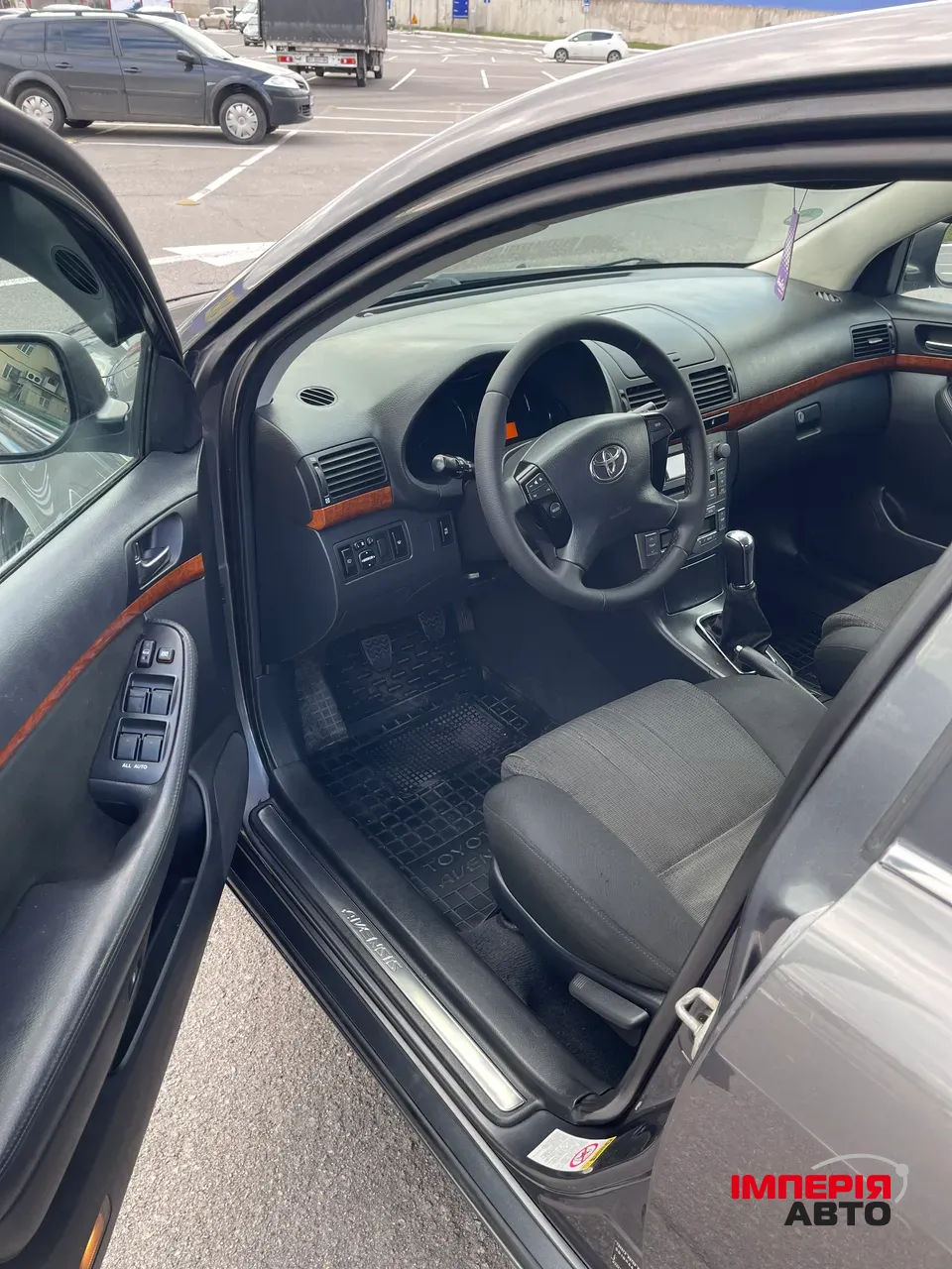 Toyota Avensis - фото 11