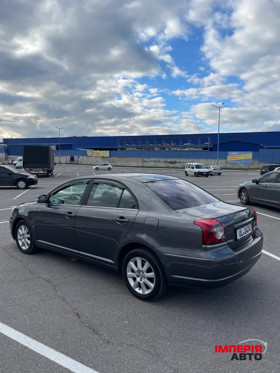 Toyota Avensis - фото 4