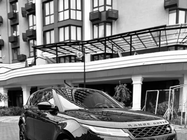 Land Rover Range Rover Evoque - фото 1