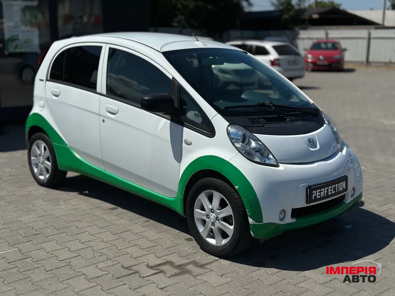 Peugeot iOn - фото 3