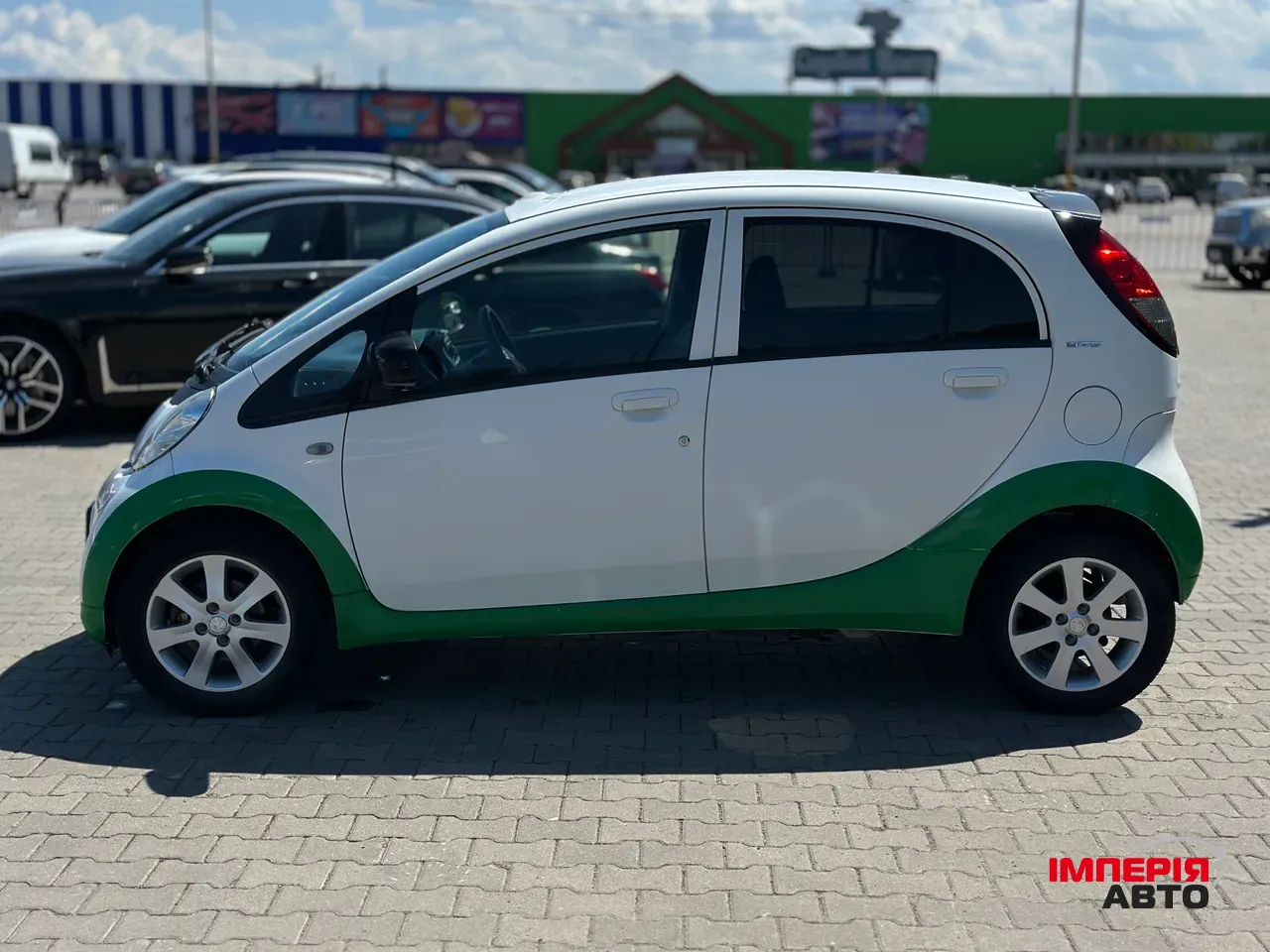 Peugeot iOn - фото 8