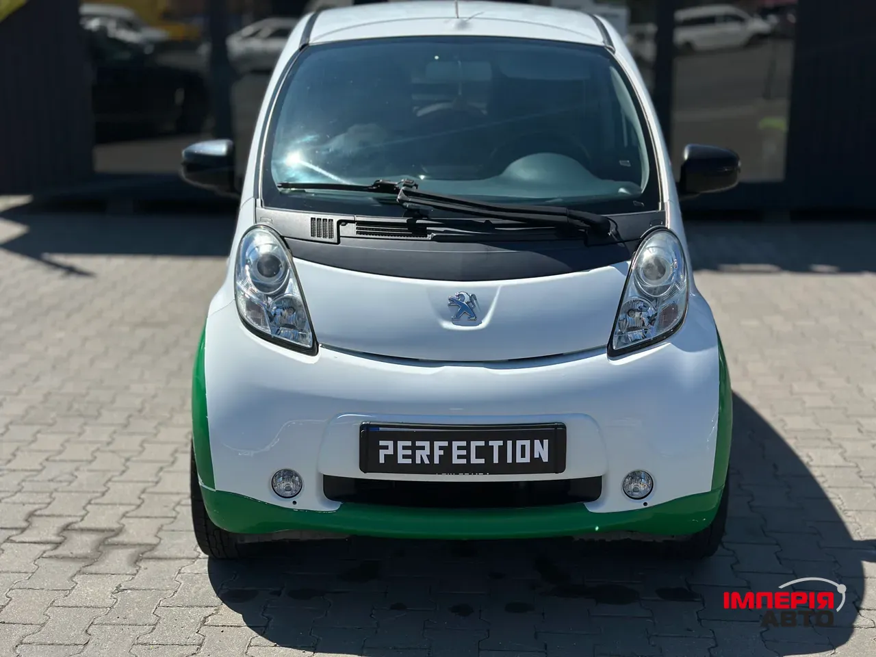 Peugeot iOn - фото 5