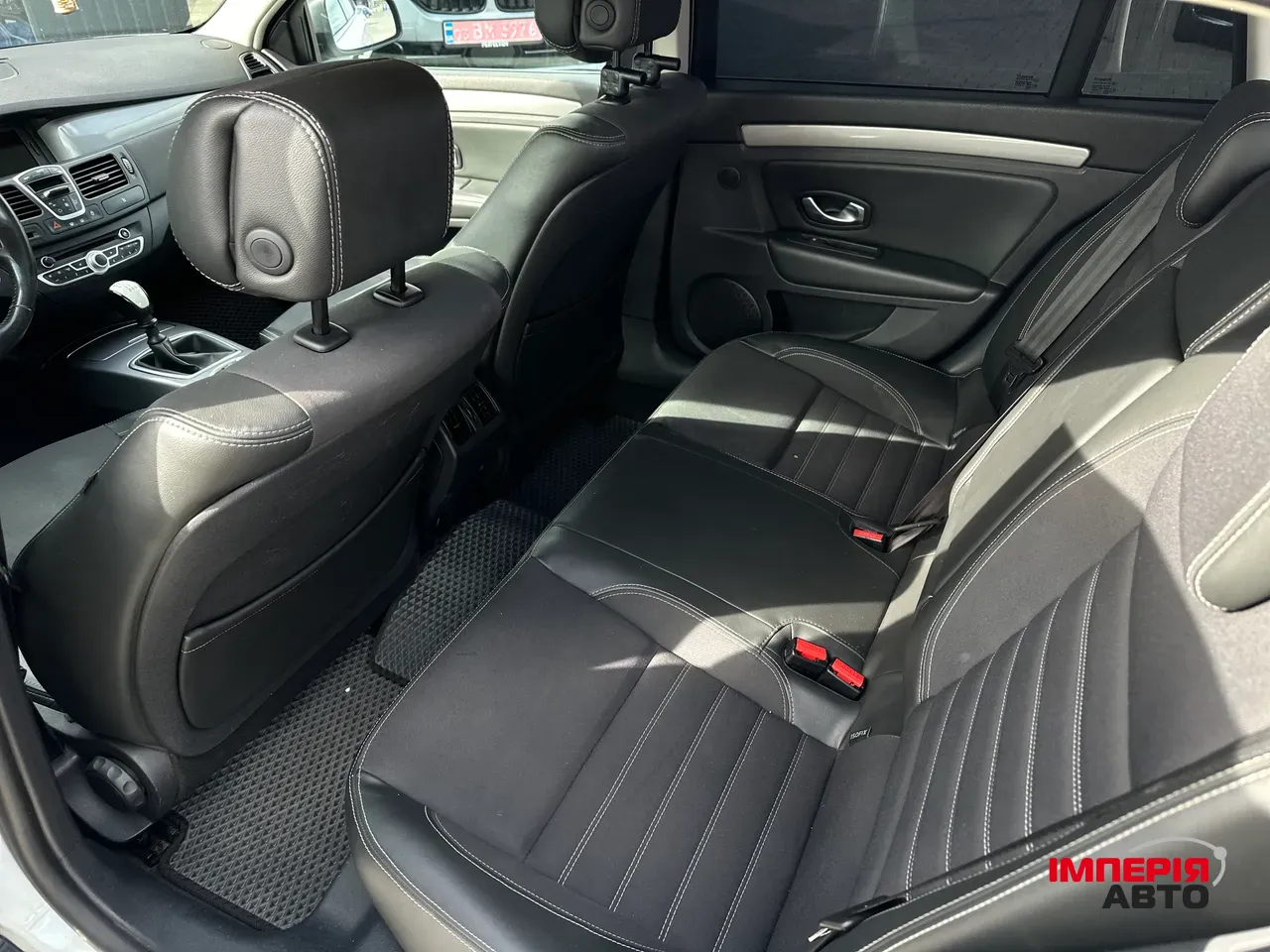 Renault Laguna - фото 18