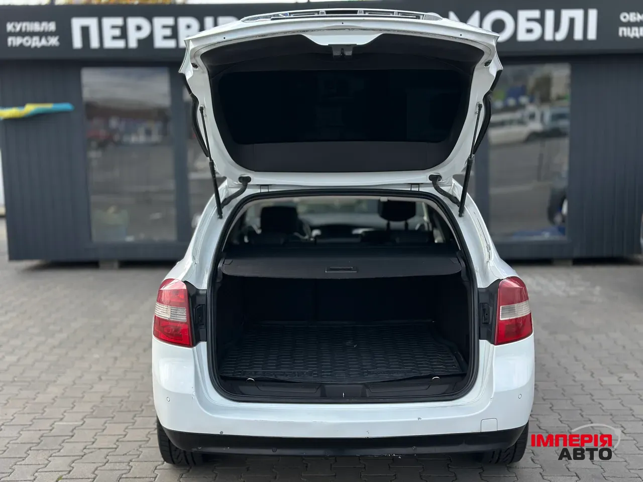 Renault Laguna - фото 14