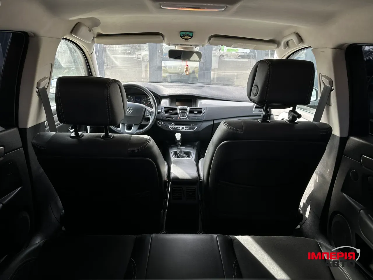 Renault Laguna - фото 16