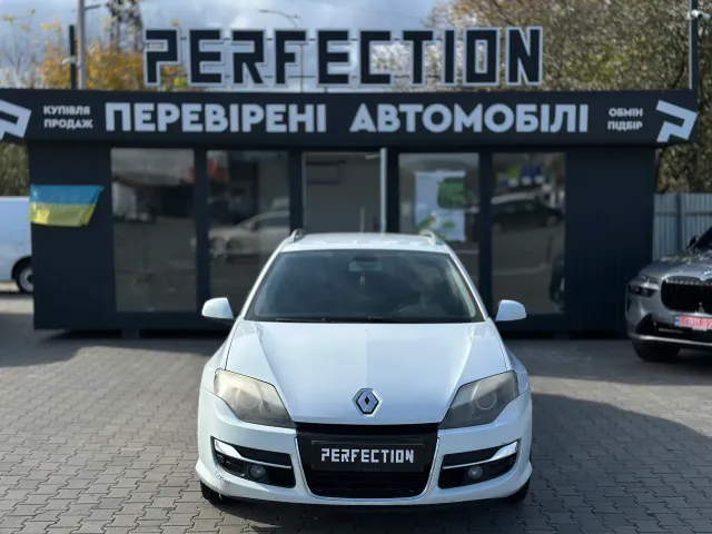 Renault Laguna - фото 1