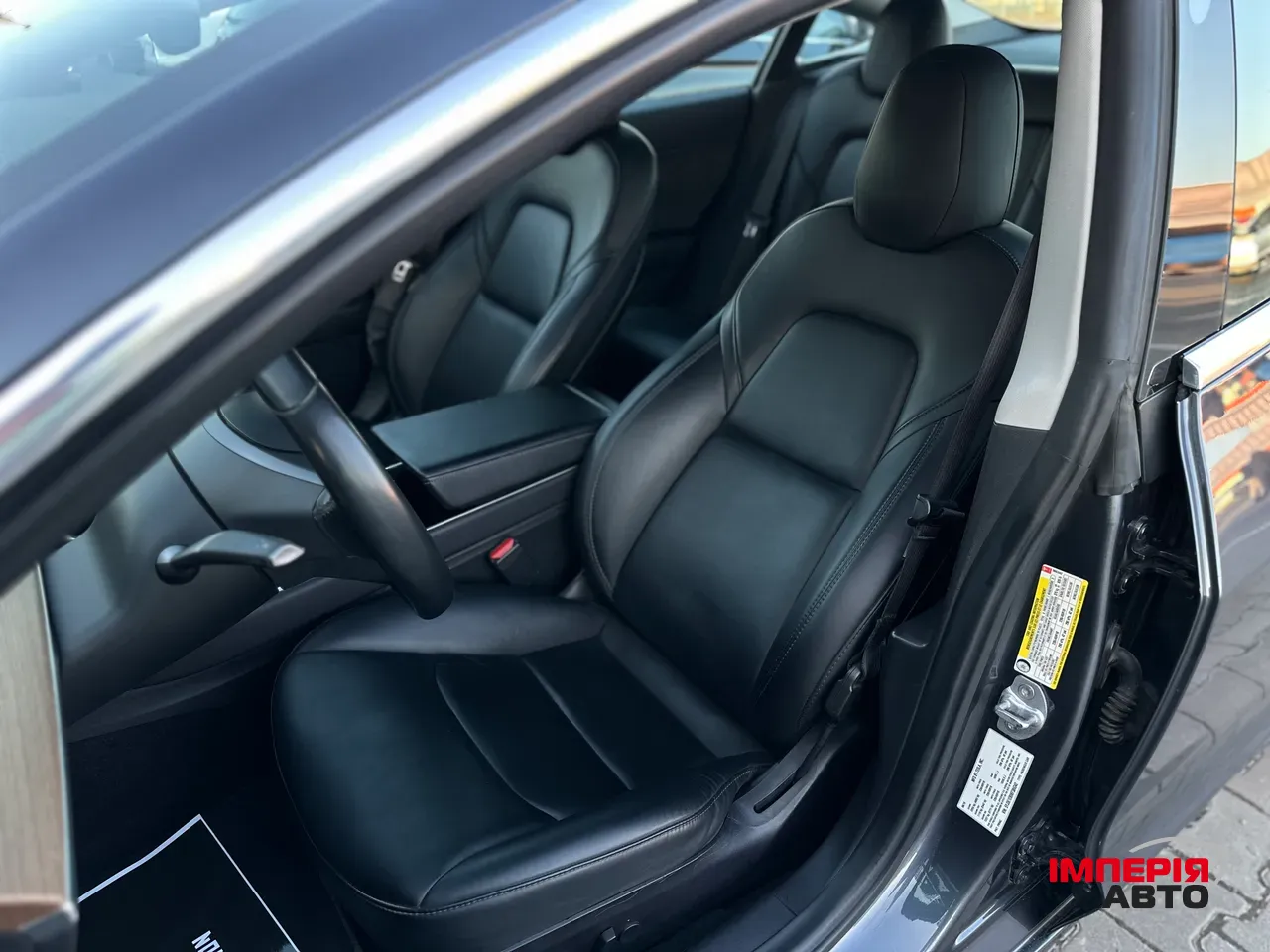 Tesla Model 3 - фото 29