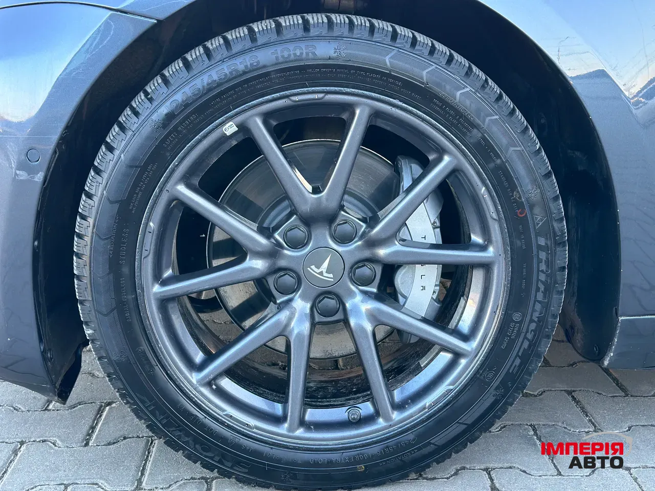 Tesla Model 3 - фото 9