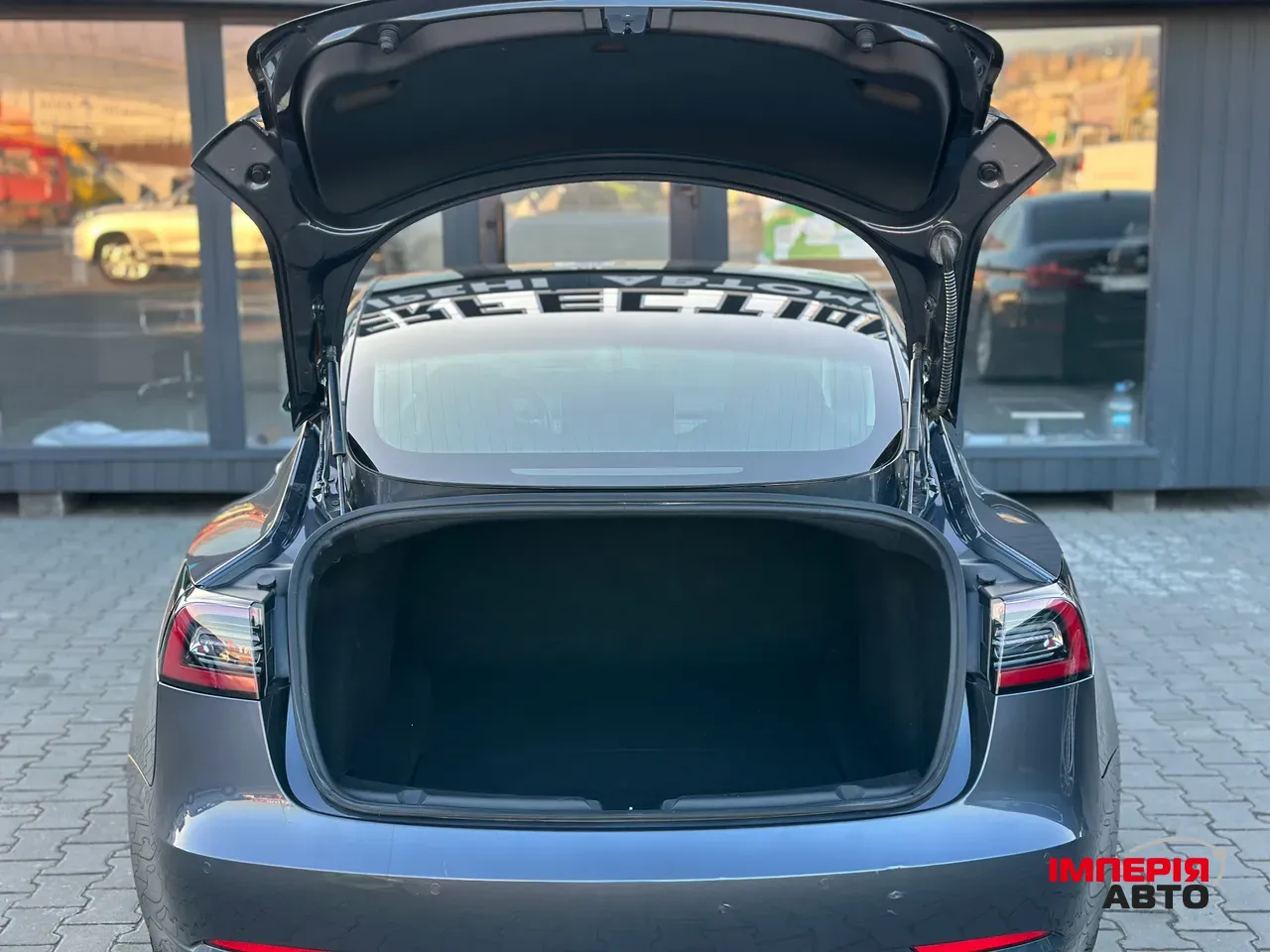 Tesla Model 3 - фото 21