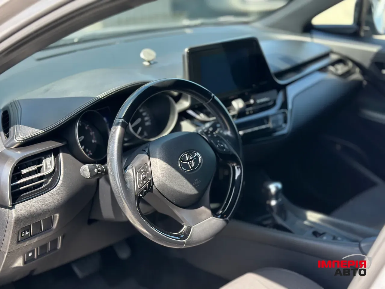 Toyota C-HR - фото 27