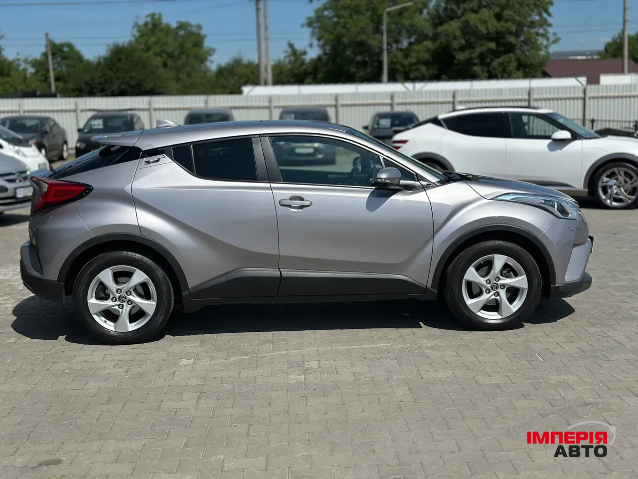 Toyota C-HR - фото 8