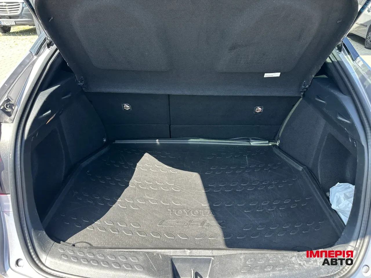 Toyota C-HR - фото 18