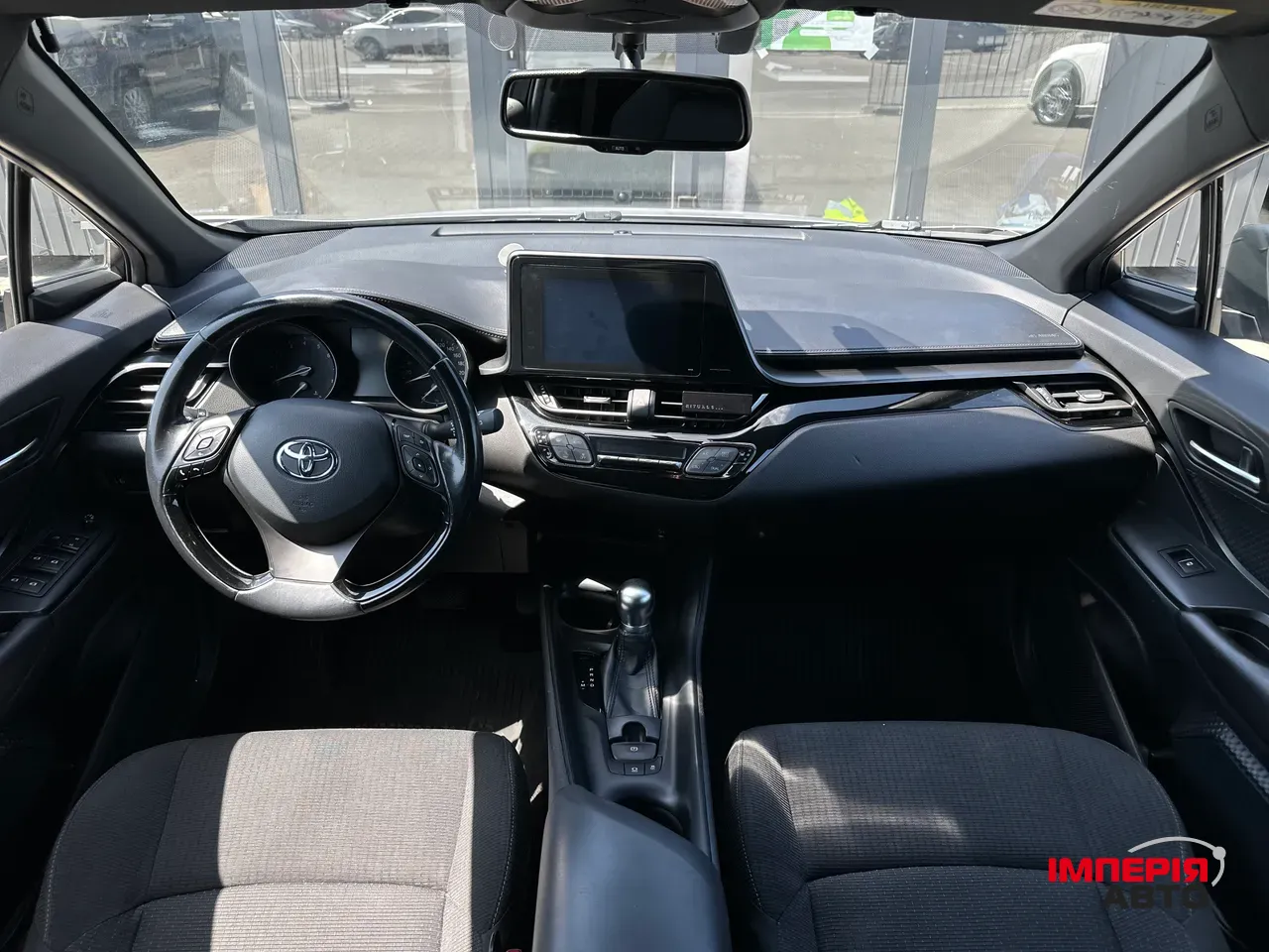 Toyota C-HR - фото 23