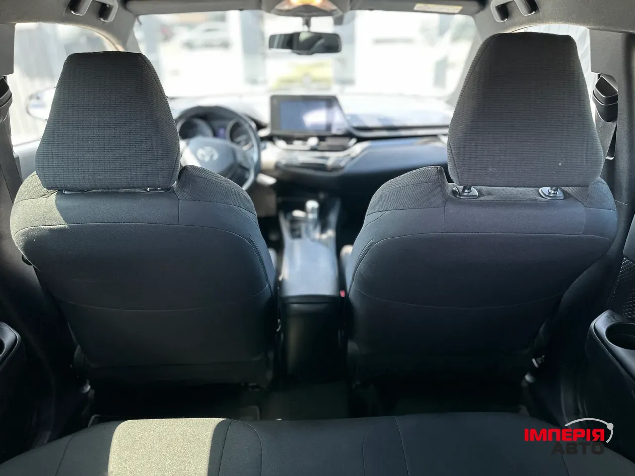 Toyota C-HR - фото 20