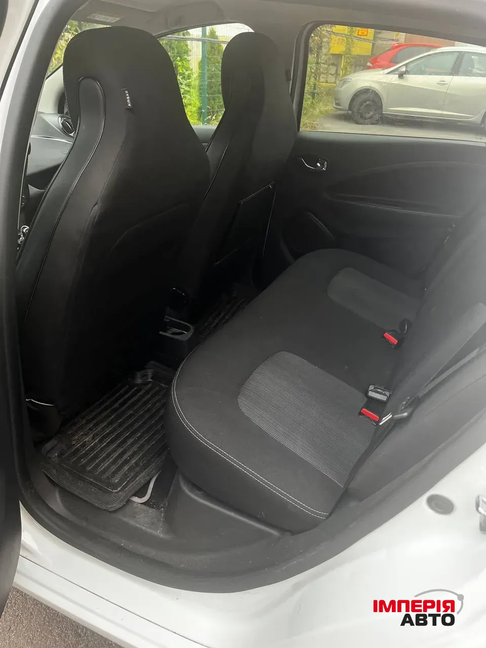 Renault ZOE - фото 13