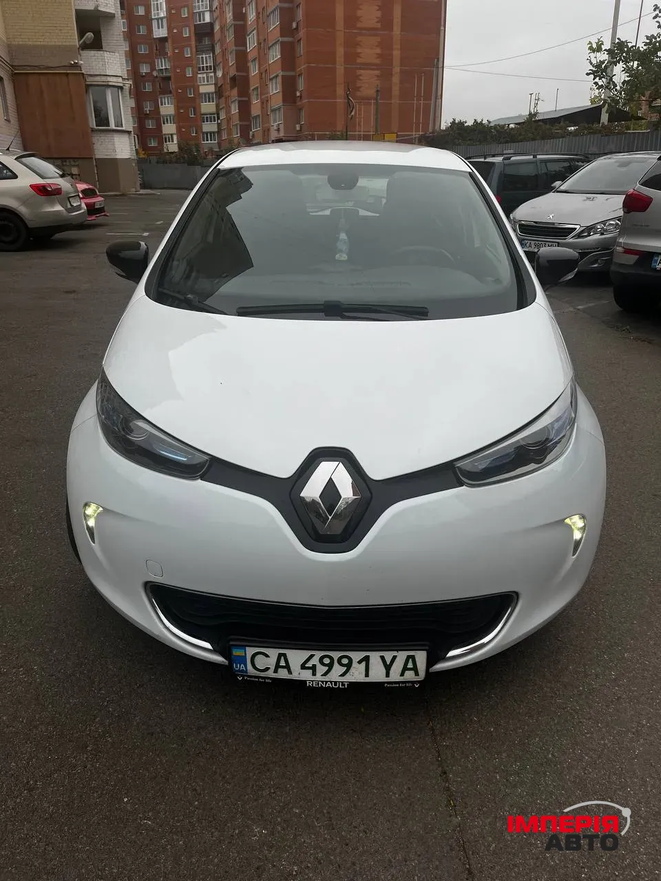 Renault ZOE - фото 6