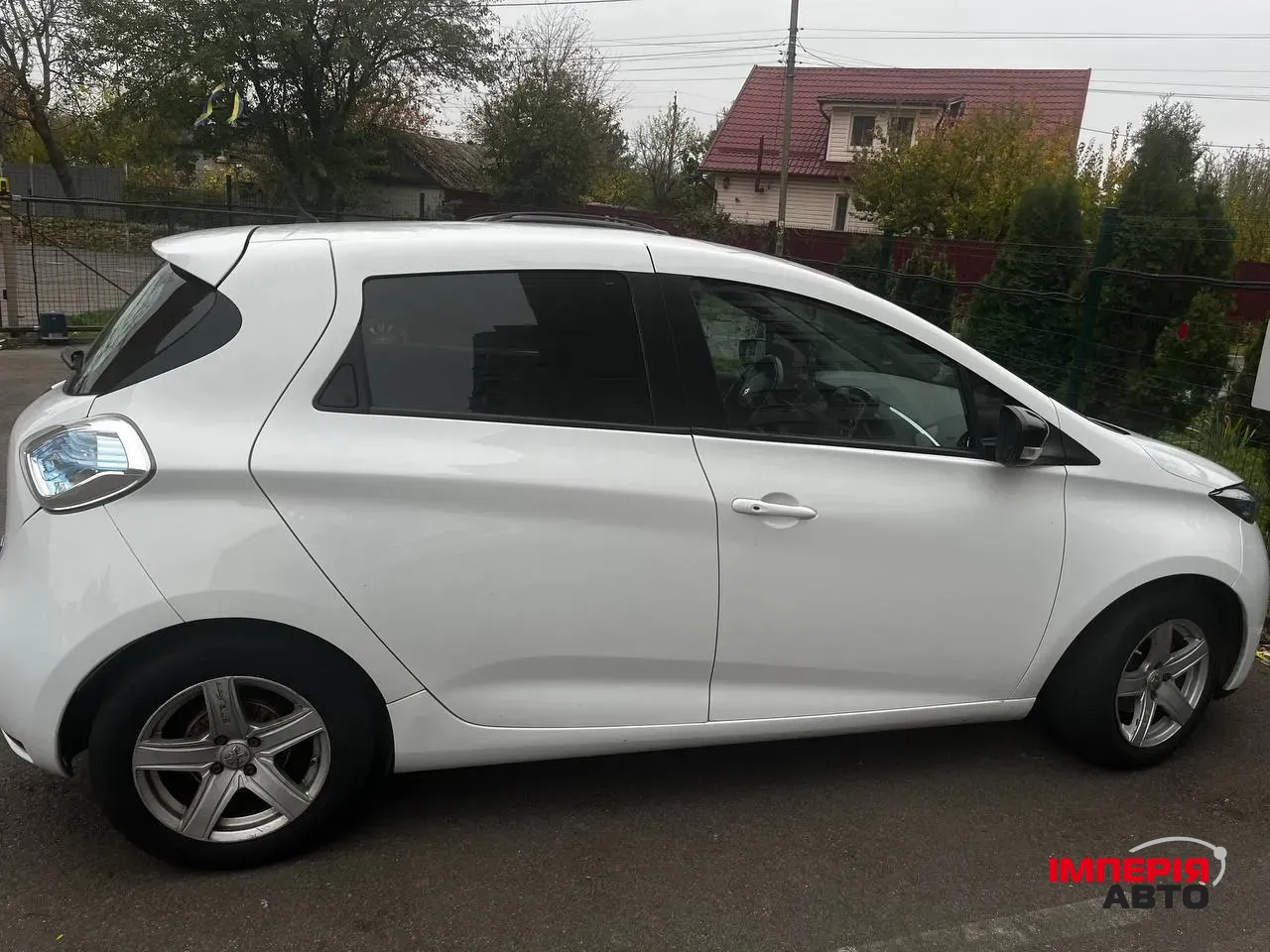 Renault ZOE - фото 10