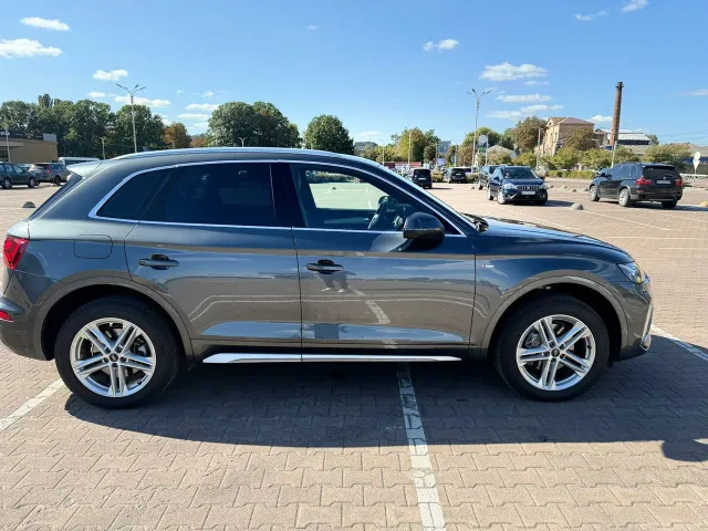 Audi Q5 - фото 3