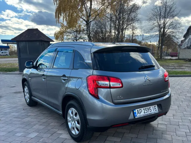 Citroen C4 Aircross - фото 5