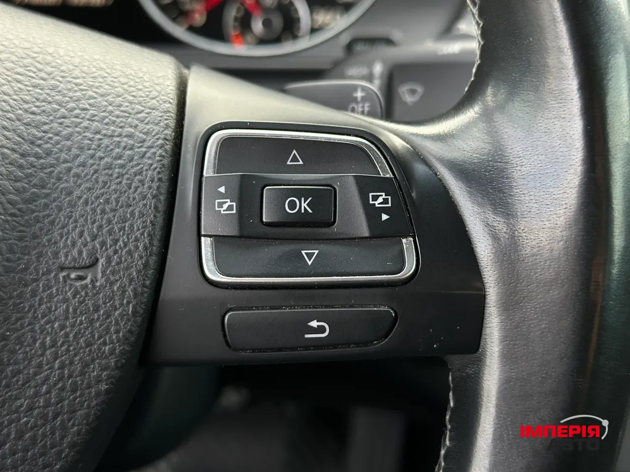 Volkswagen Passat - фото 32