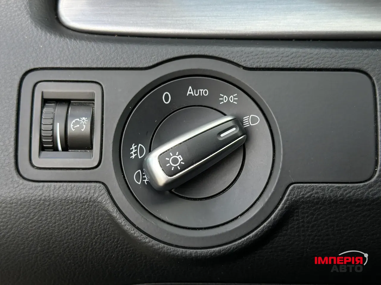 Volkswagen Passat - фото 36