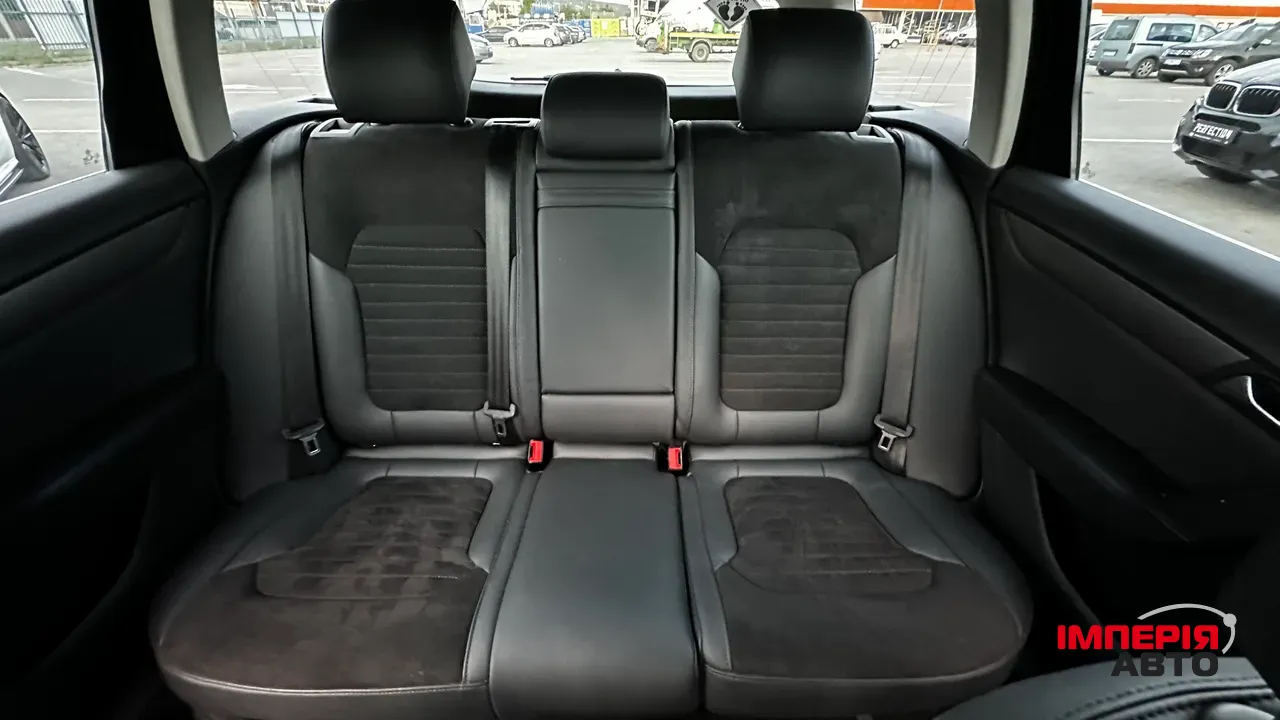 Volkswagen Passat - фото 38