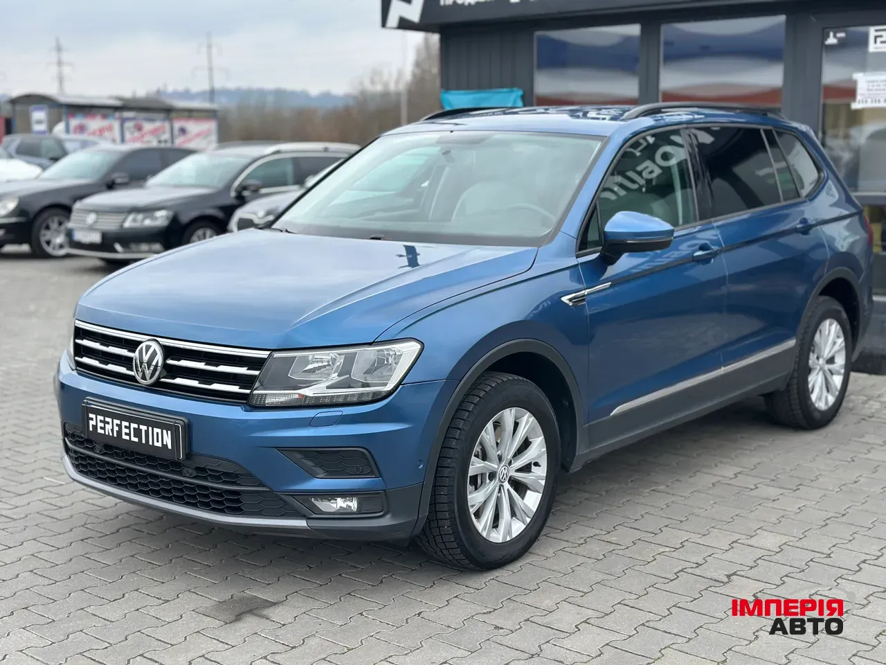 Volkswagen Tiguan - фото 3