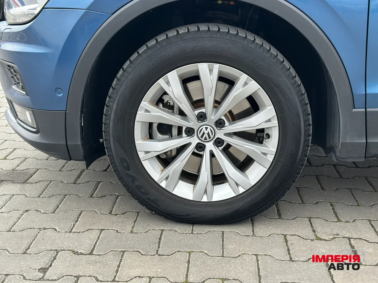 Volkswagen Tiguan - фото 8