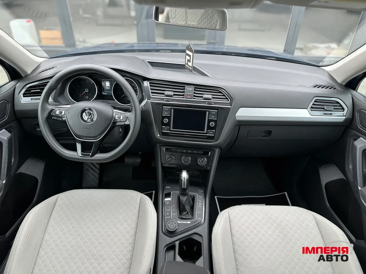 Volkswagen Tiguan - фото 23