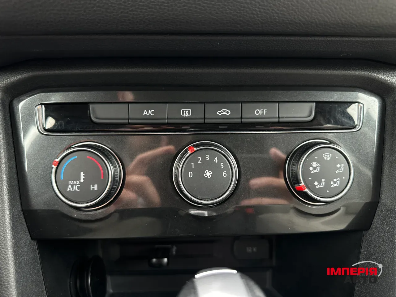 Volkswagen Tiguan - фото 31