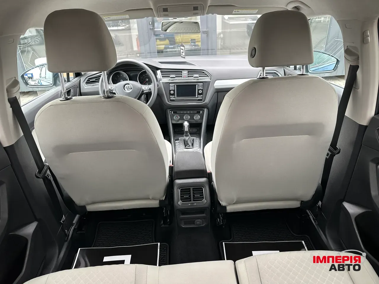 Volkswagen Tiguan - фото 20