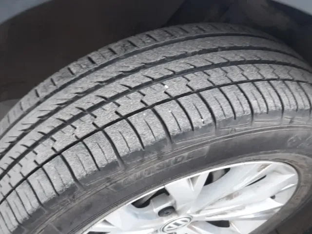 Volkswagen Tiguan - фото 4