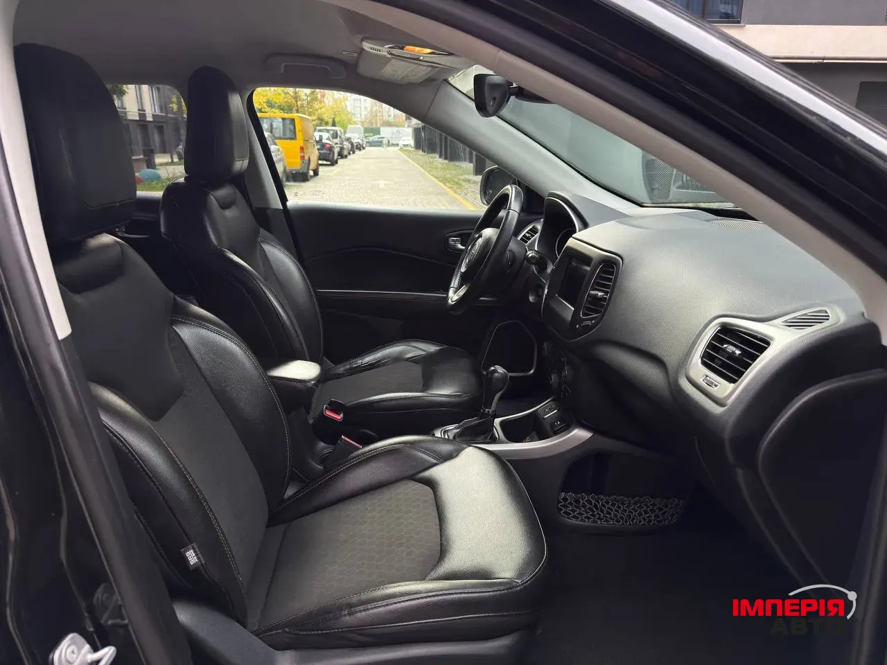 Jeep Compass - фото 16