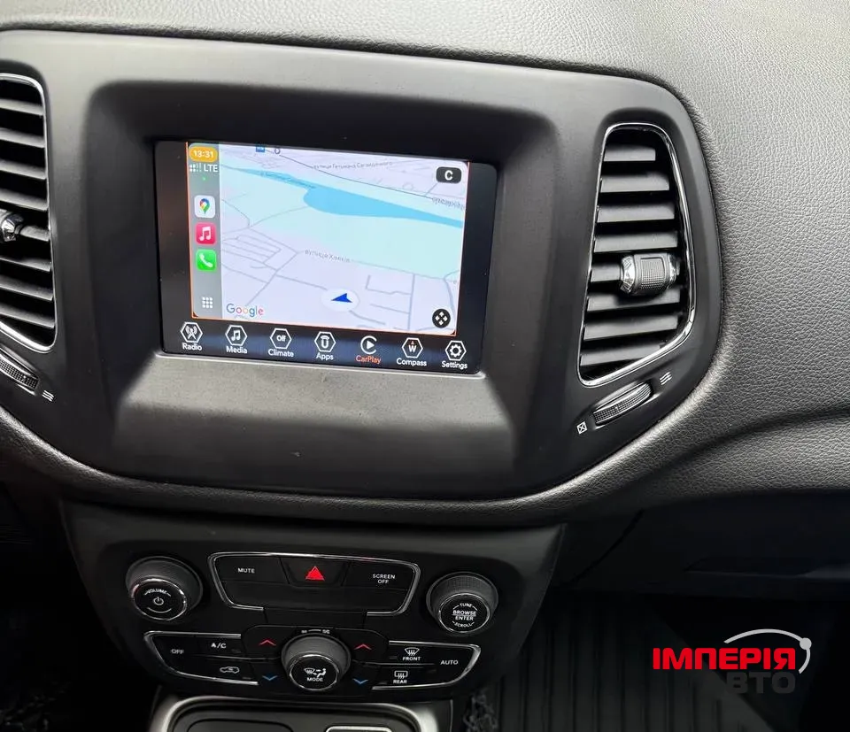 Jeep Compass - фото 15