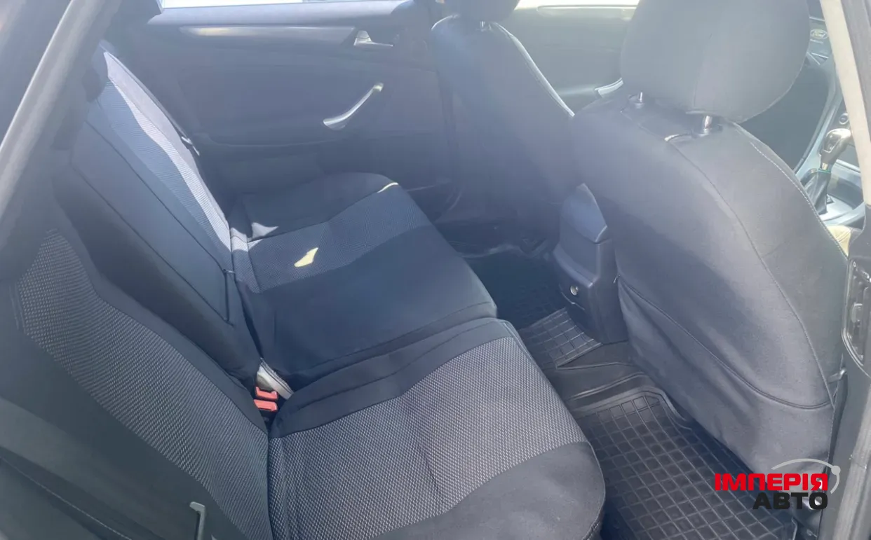 Ford Mondeo - фото 15
