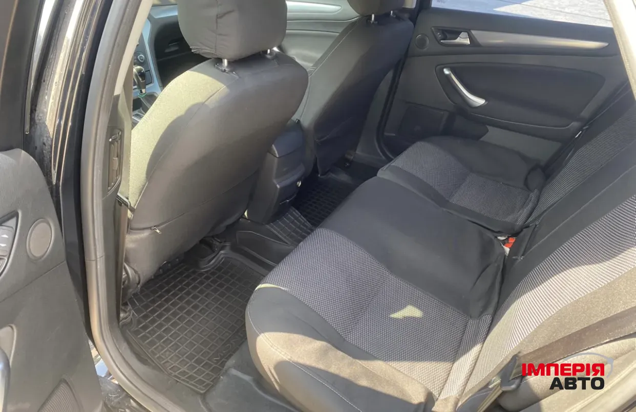 Ford Mondeo - фото 14