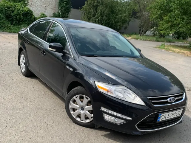 Ford Mondeo - фото 1