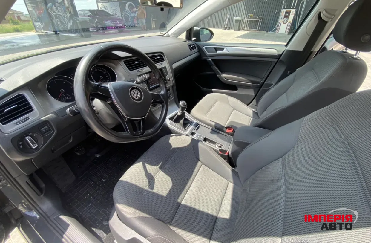 Volkswagen Golf - фото 7