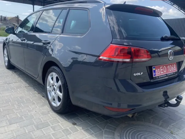 Volkswagen Golf - фото 2