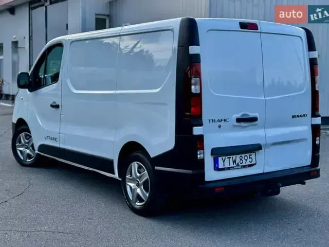 Renault Trafic - фото 5
