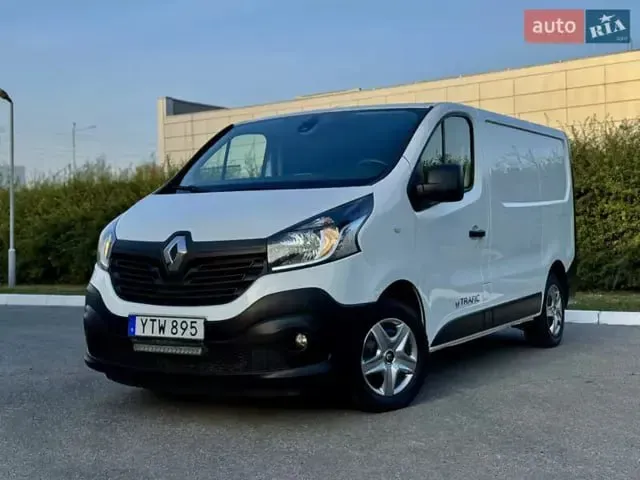 Renault Trafic - фото 2