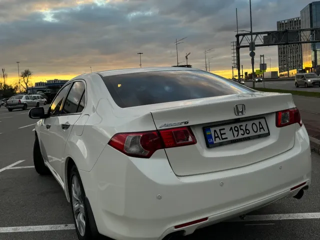 Honda Accord - фото 3