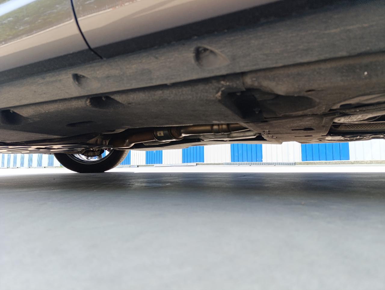 Audi Q7 - фото 34