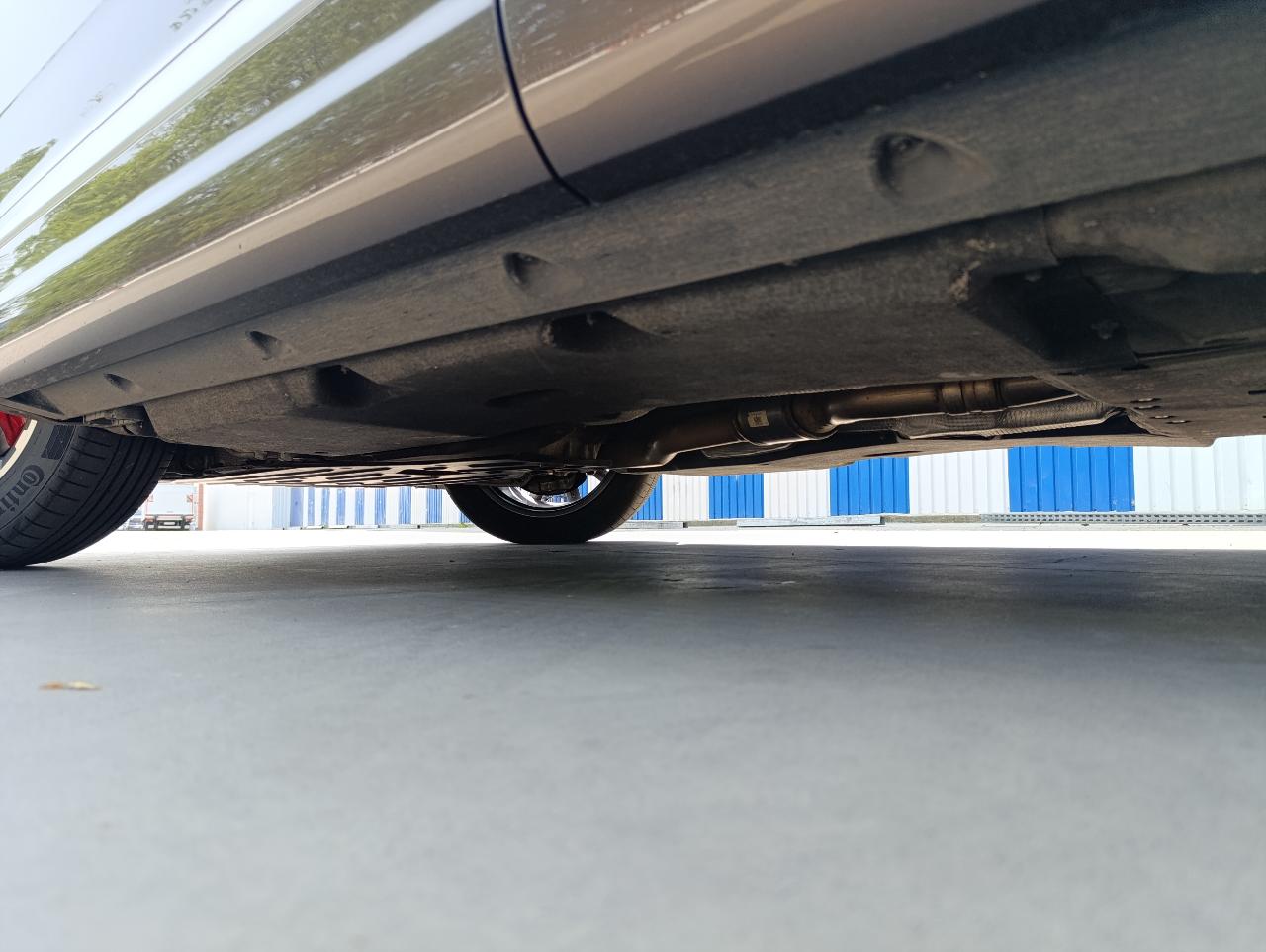 Audi Q7 - фото 16