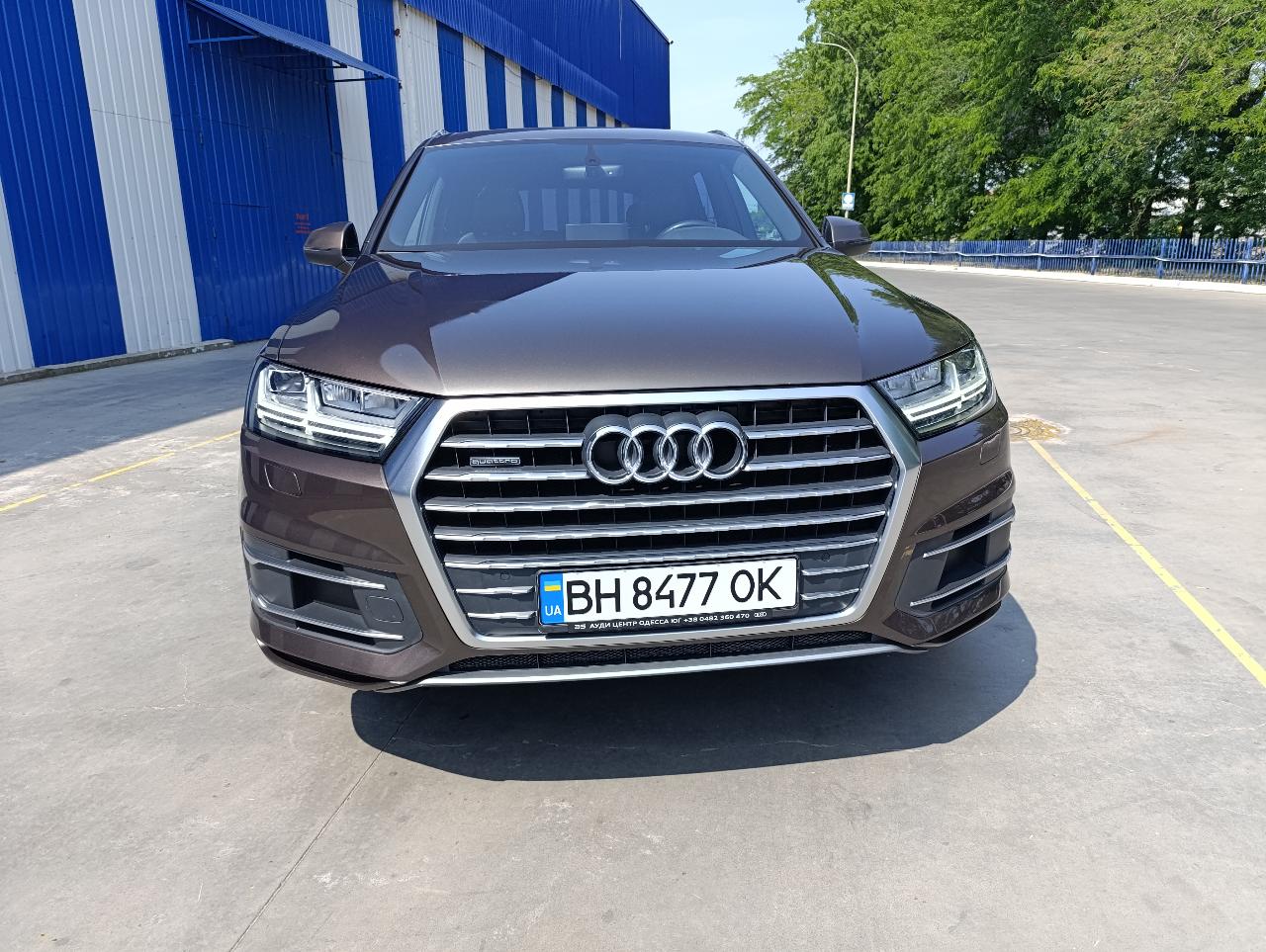 Audi Q7 - фото 4